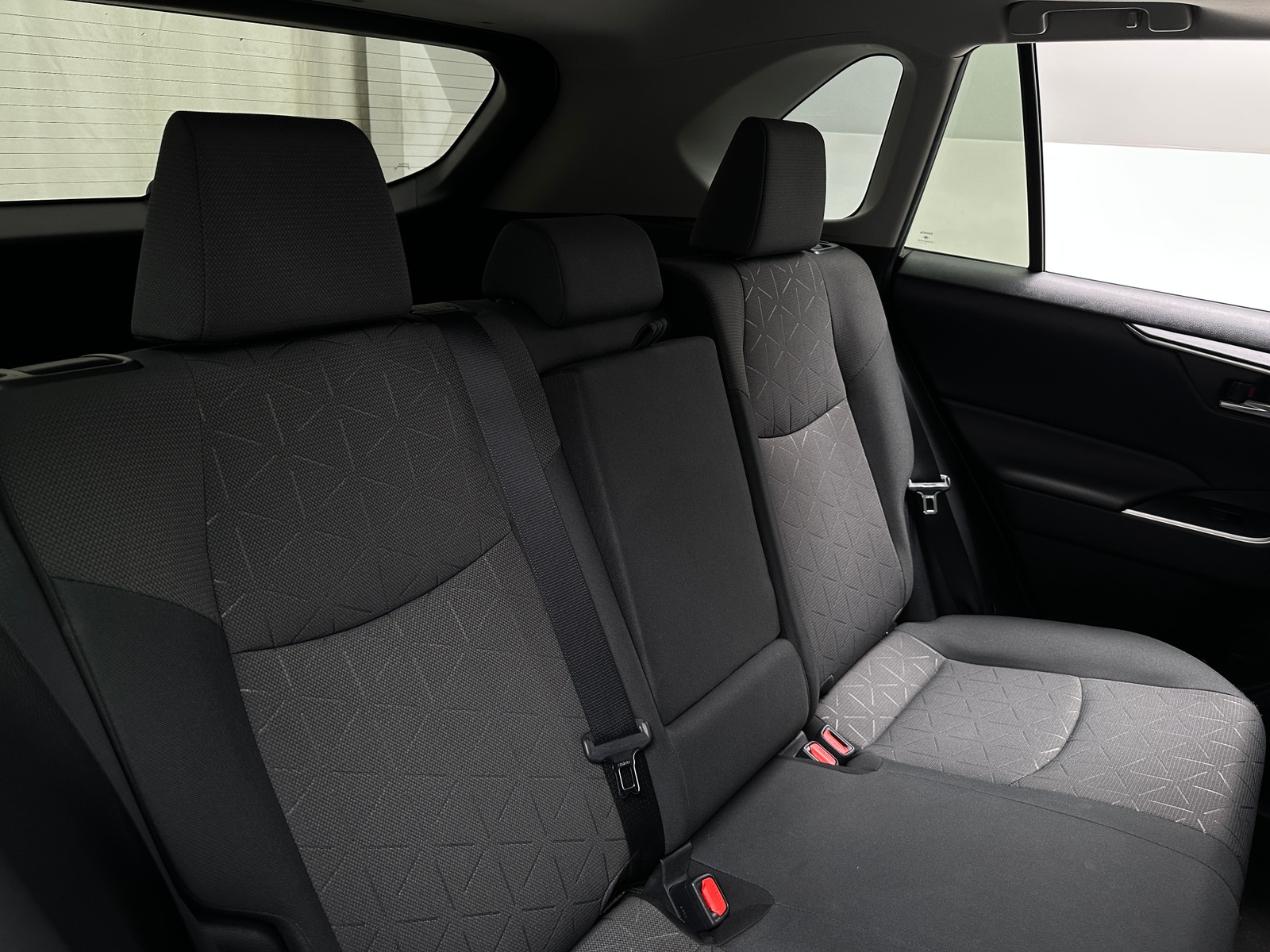 Thumbnail: 2019 Toyota RAV4 - 6