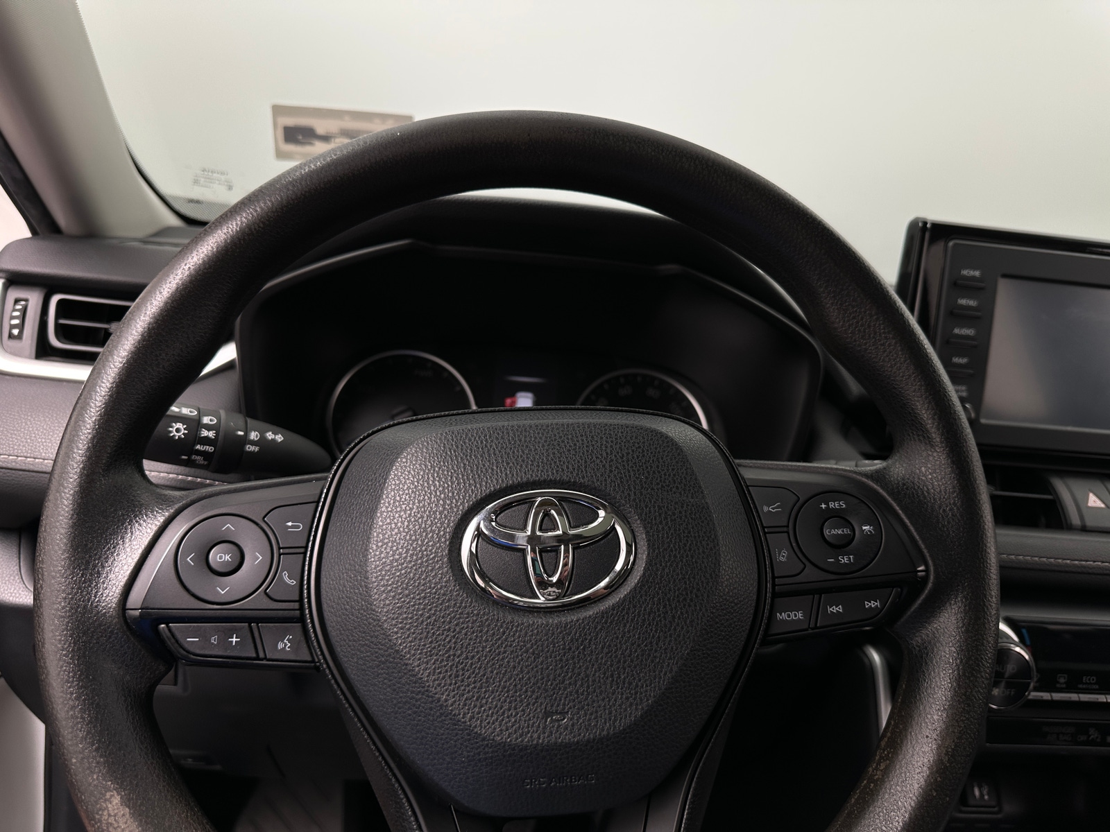 Thumbnail: 2019 Toyota RAV4 - 5