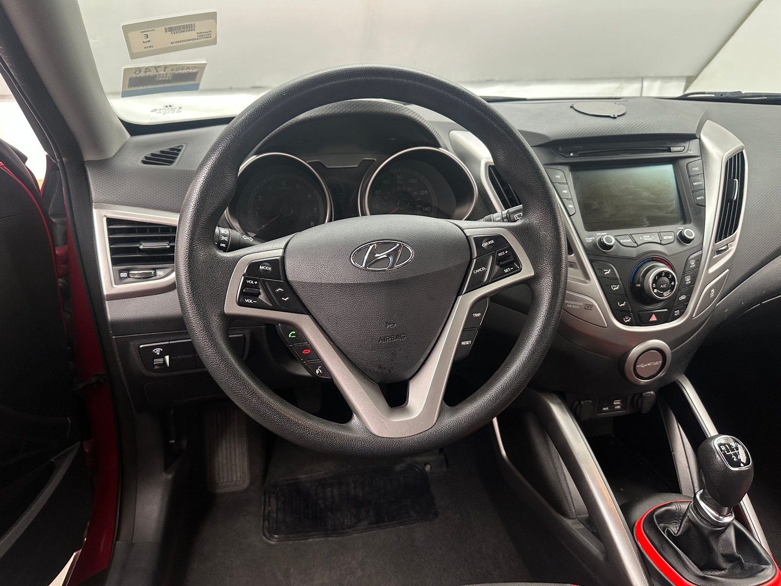 Thumbnail: 2016 Hyundai Veloster - 4