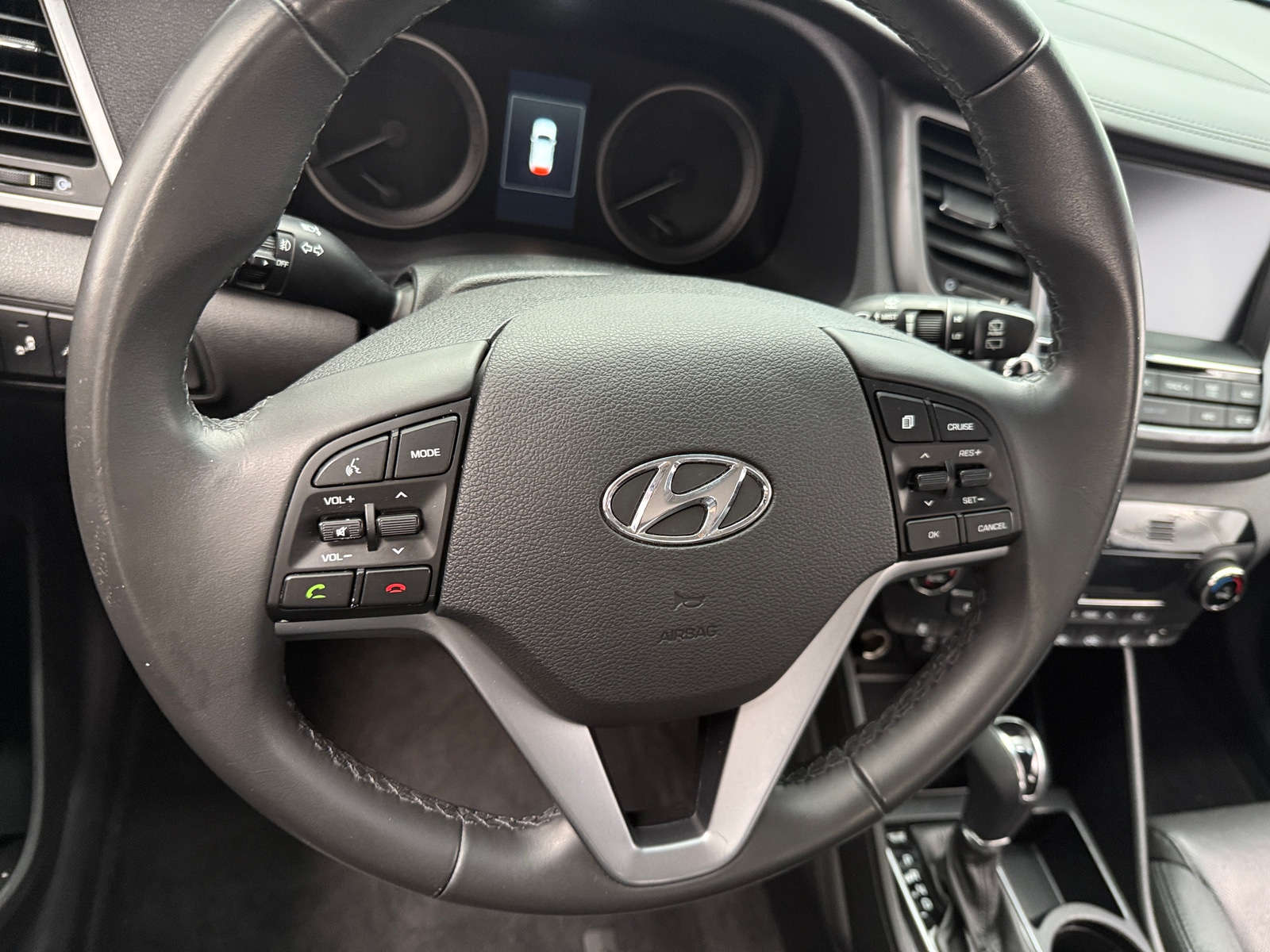 Thumbnail: 2016 Hyundai Tucson - 4