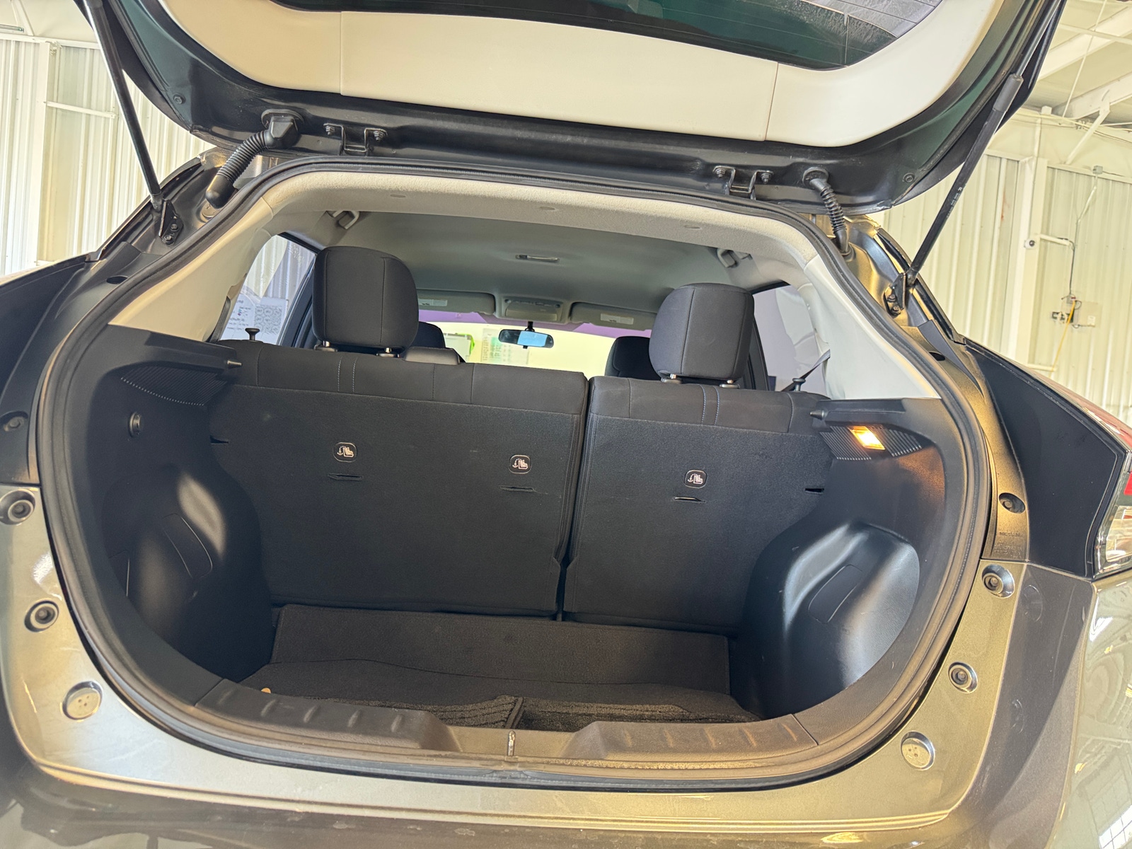 Thumbnail: 2019 Nissan Leaf - 7