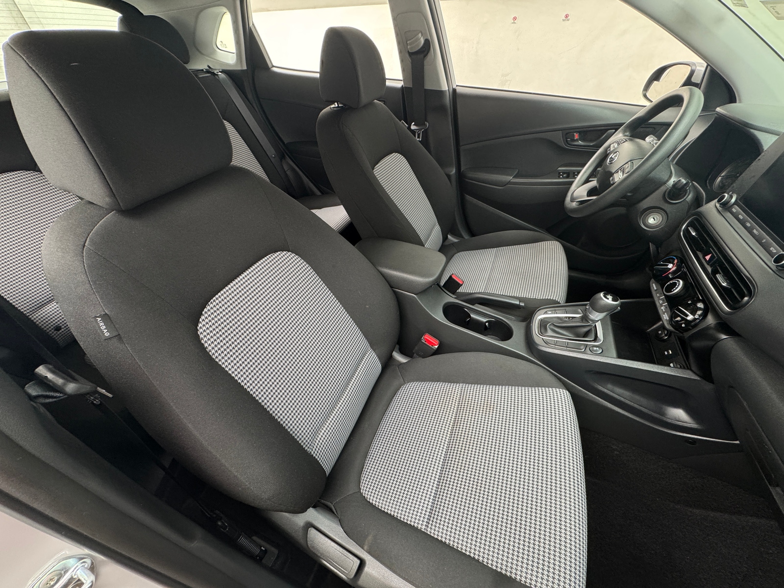 Thumbnail: 2022 Hyundai Kona - 2
