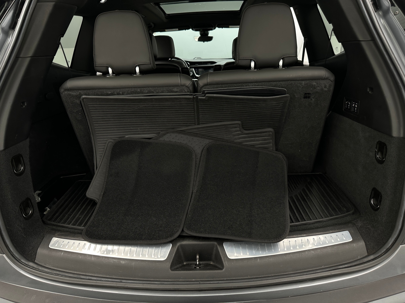 Thumbnail: 2020 Cadillac XT6 - 6