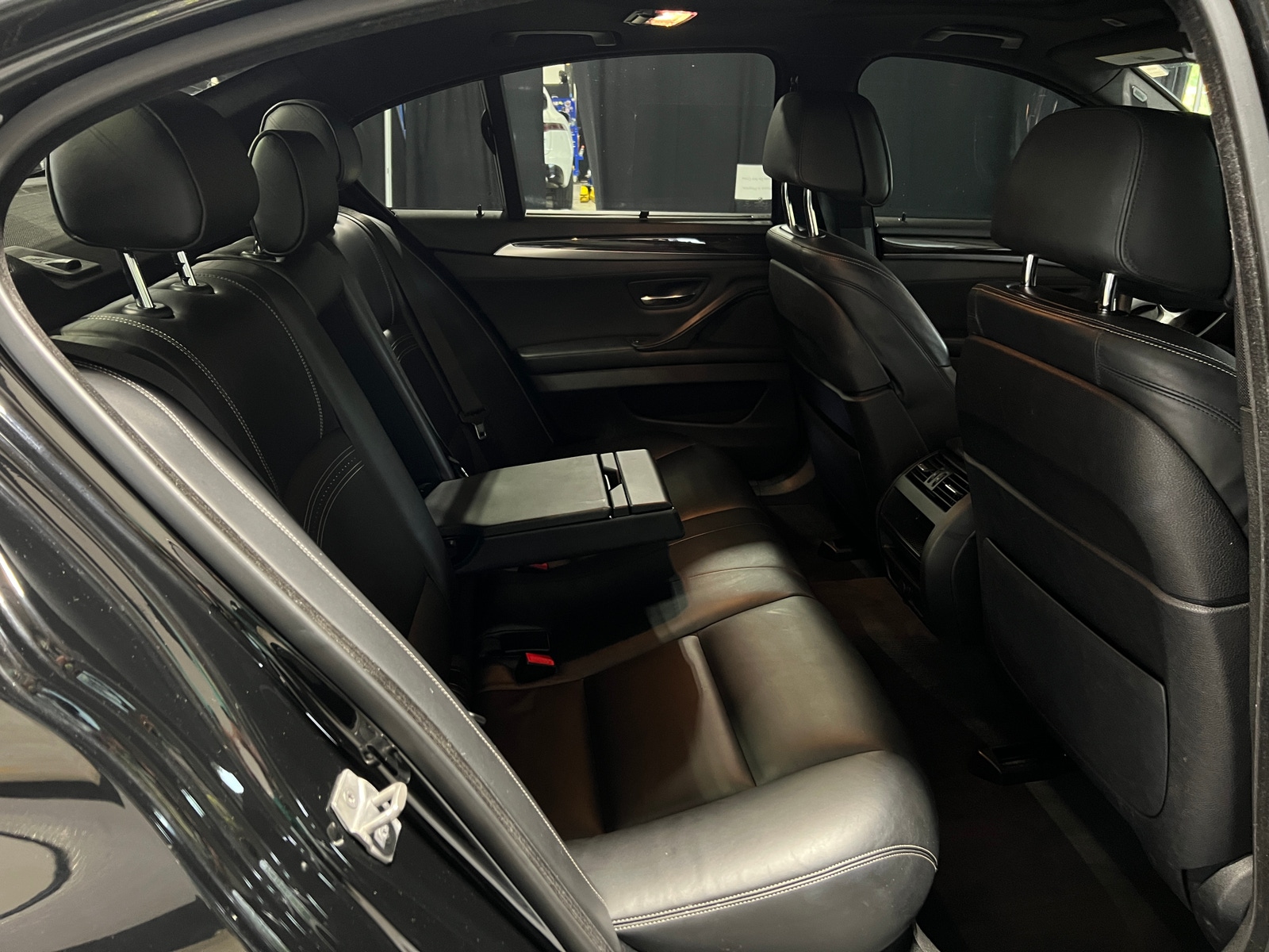Thumbnail: 2016 BMW 5 Series - 5
