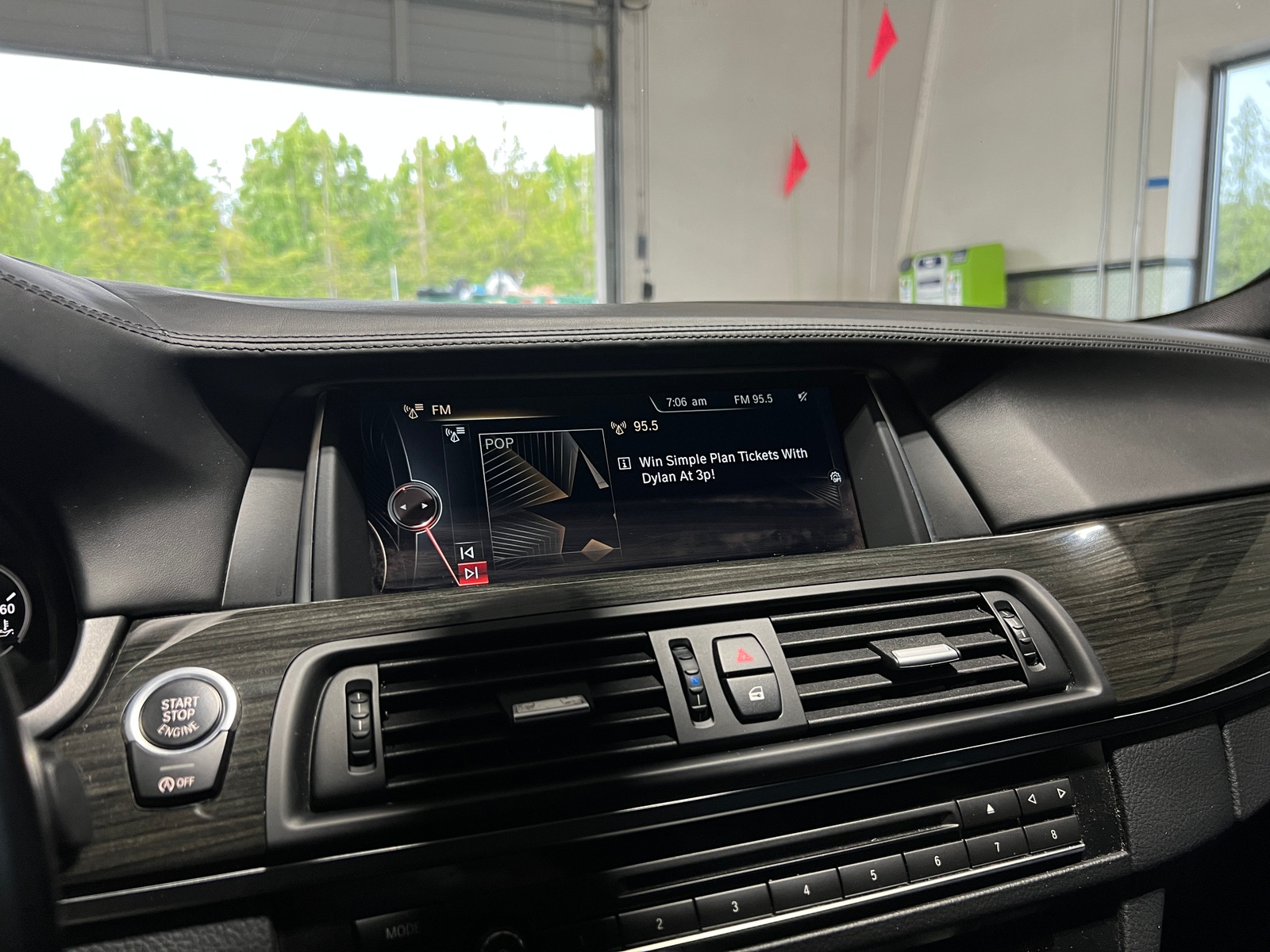 Thumbnail: 2016 BMW 5 Series - 3