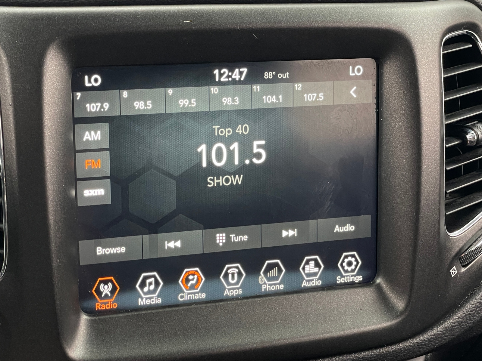 Thumbnail: 2018 Jeep Compass - 4