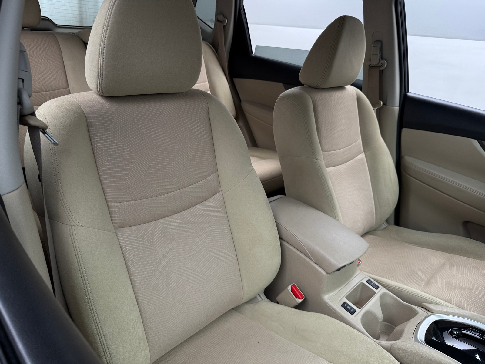 Thumbnail: 2016 Nissan Rogue - 2