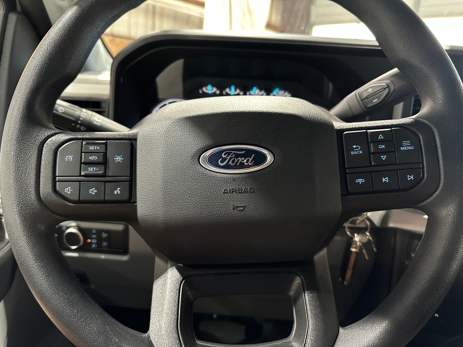 Thumbnail: 2023 Ford Econoline - 4