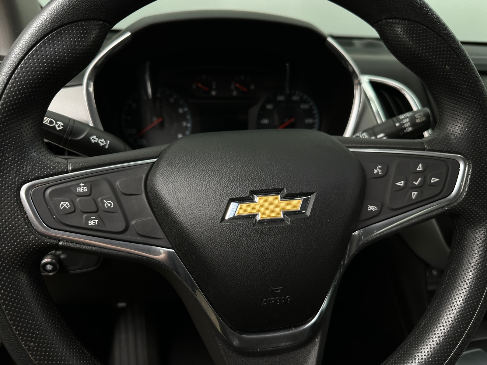 Thumbnail: 2019 Chevrolet Equinox - 5