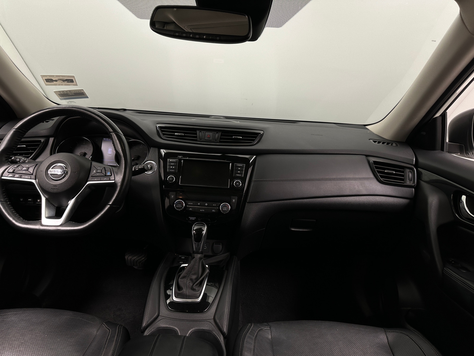 Thumbnail: 2019 Nissan Rogue - 2