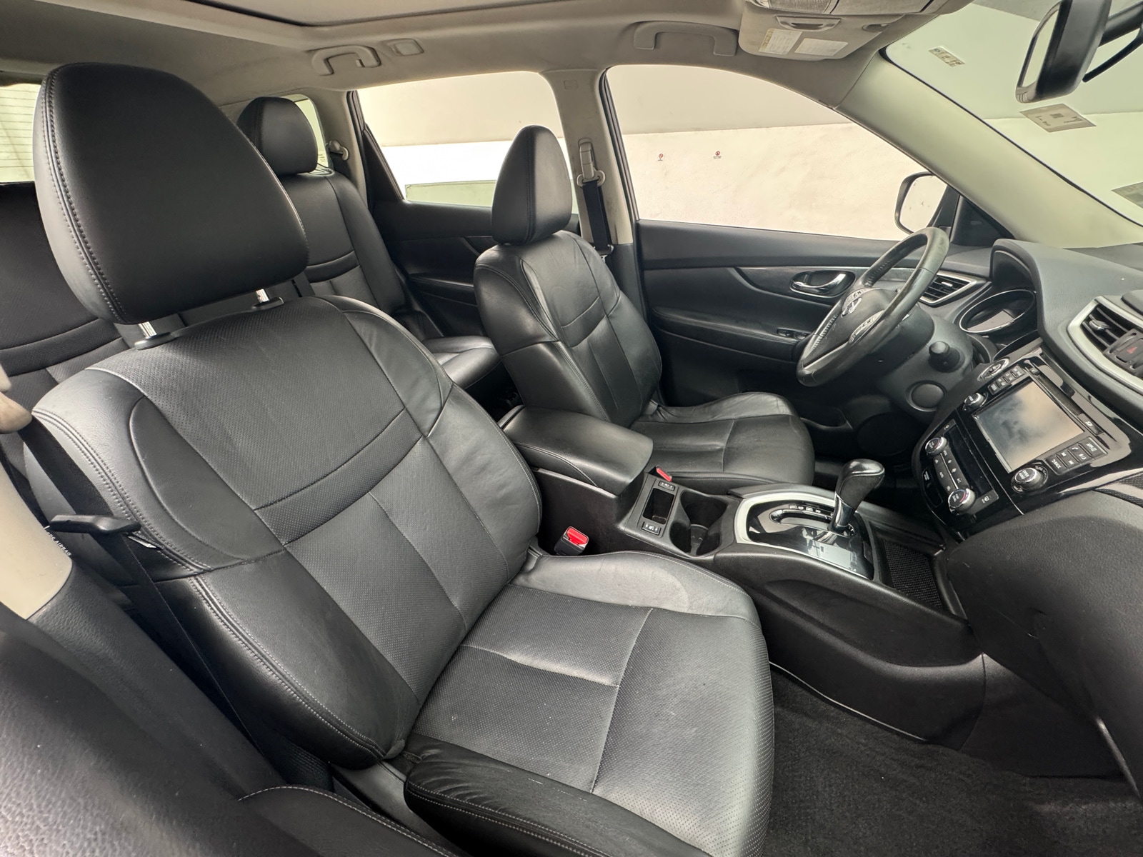 Thumbnail: 2015 Nissan Rogue - 2