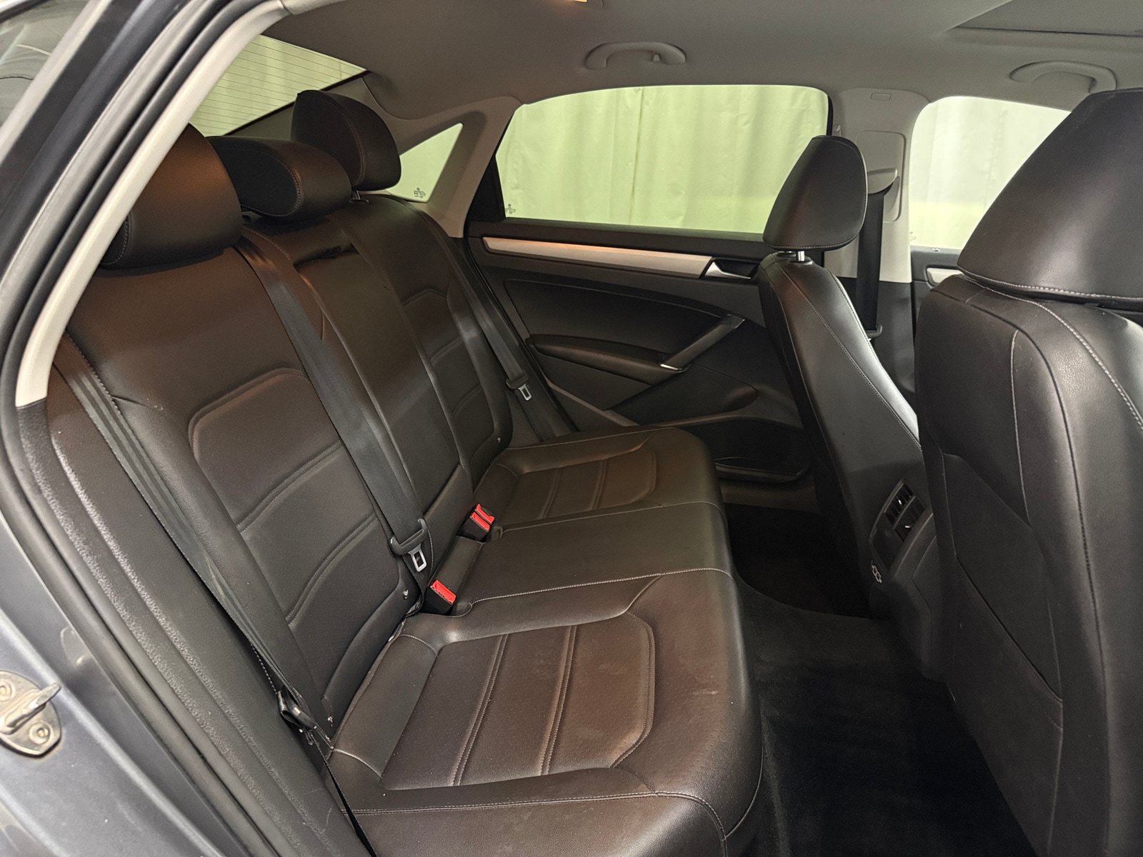 Thumbnail: 2020 Volkswagen Passat - 5