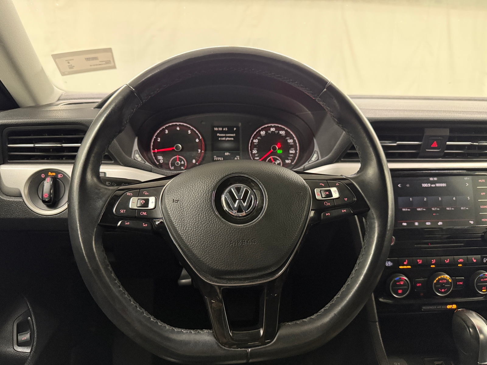 Thumbnail: 2020 Volkswagen Passat - 4
