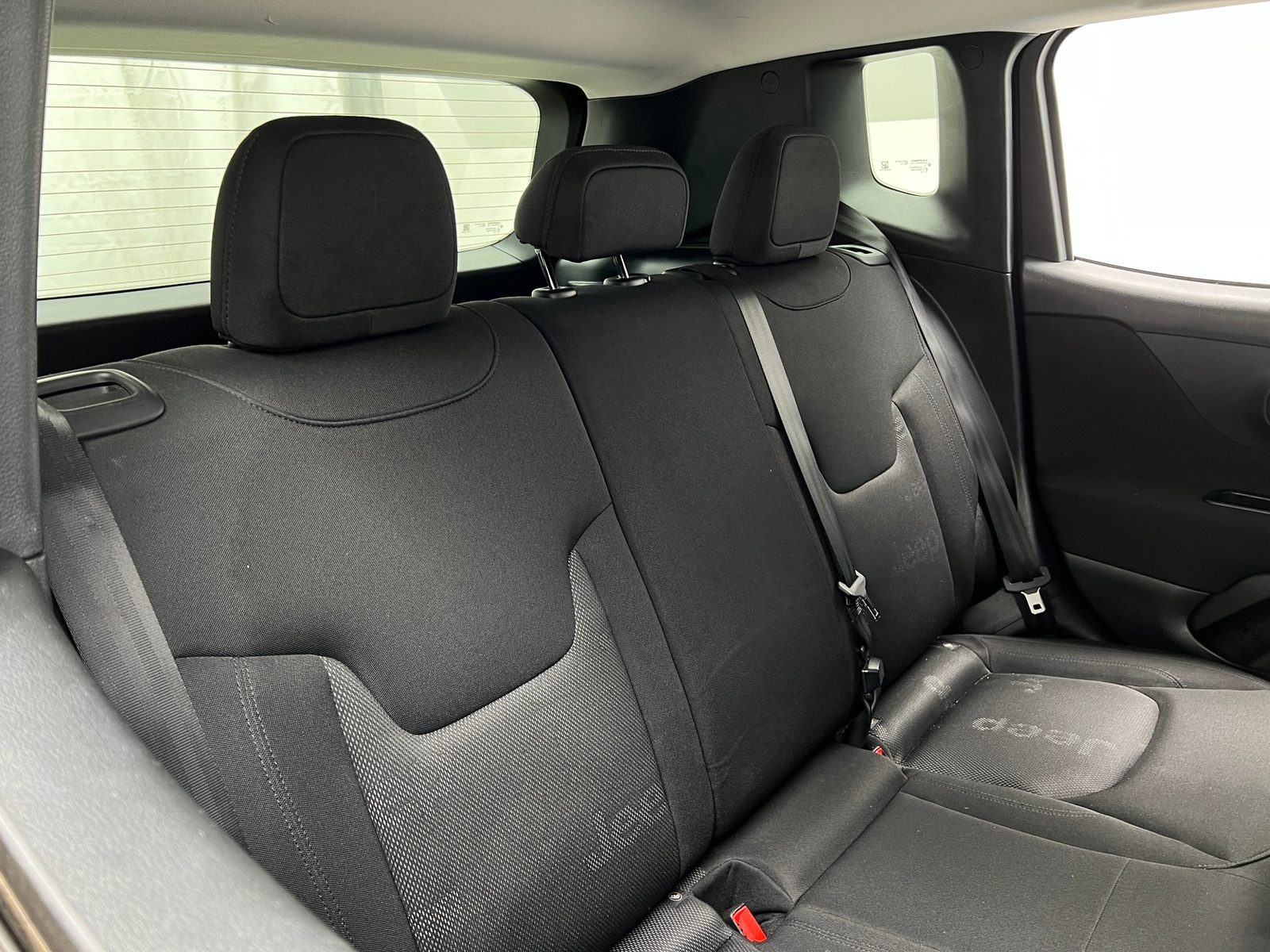 Thumbnail: 2017 Jeep Renegade - 6