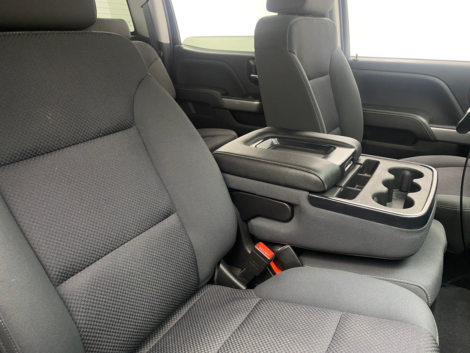 Thumbnail: 2018 Chevrolet Silverado 1500 - 2
