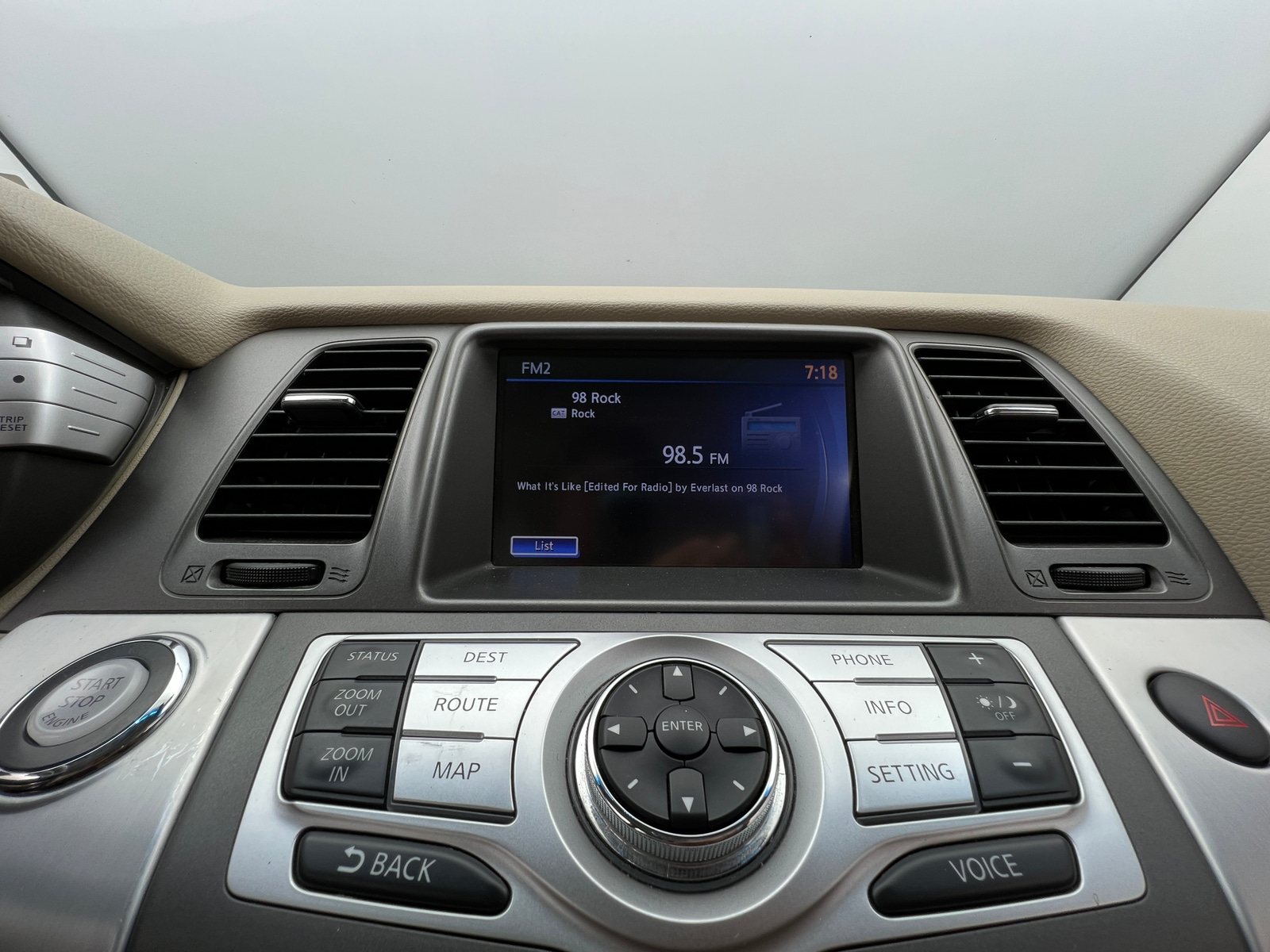 Thumbnail: 2012 Nissan Murano - 4