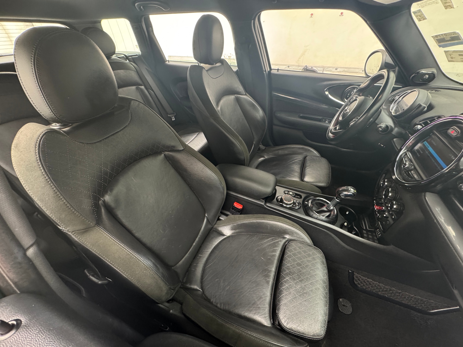 Thumbnail: 2017 MINI Cooper Clubman - 2