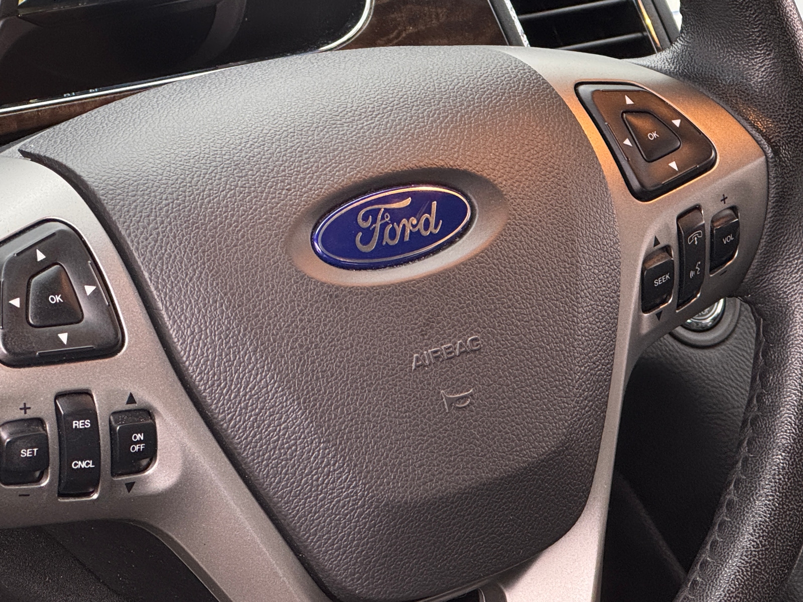 Thumbnail: 2018 Ford Taurus - 4