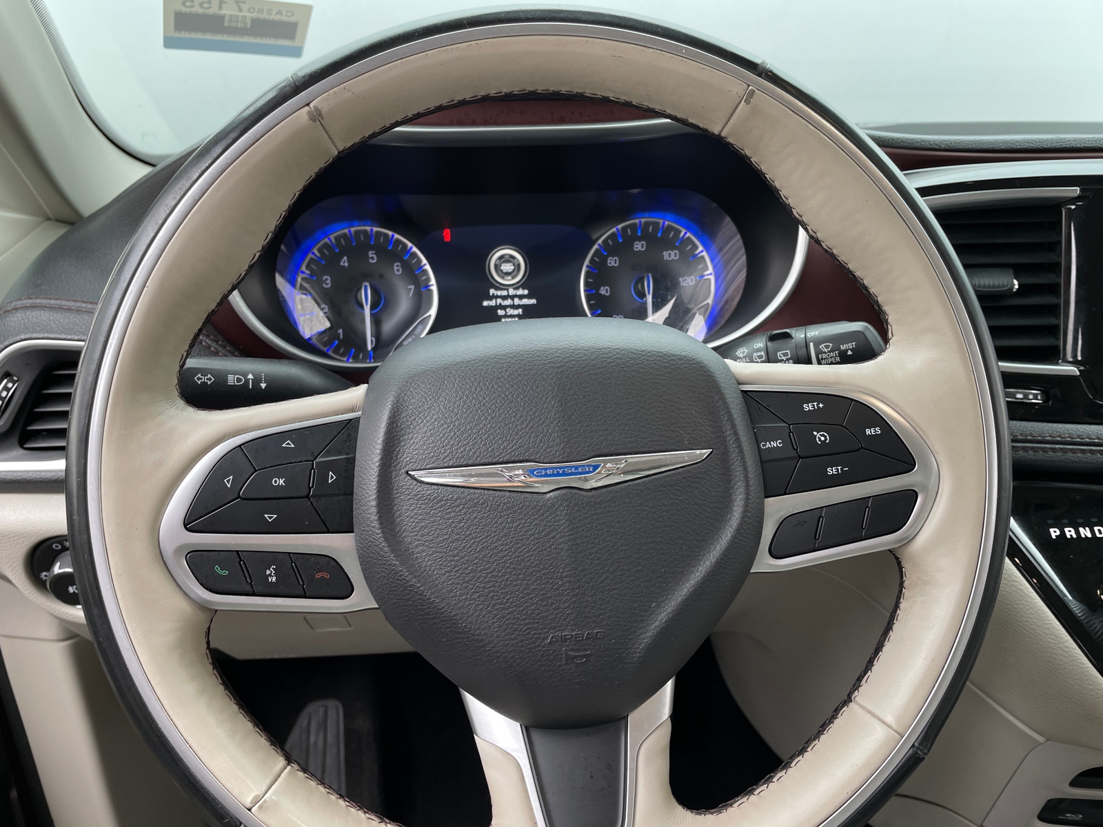 Thumbnail: 2018 Chrysler Pacifica - 4