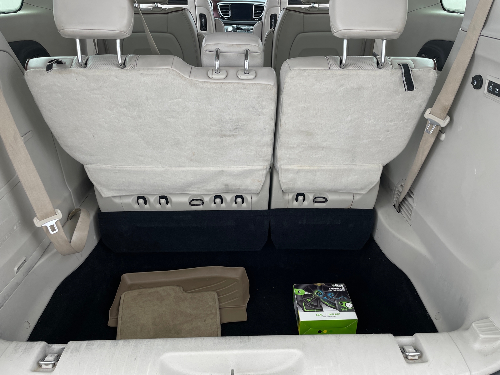 Thumbnail: 2018 Chrysler Pacifica - 6