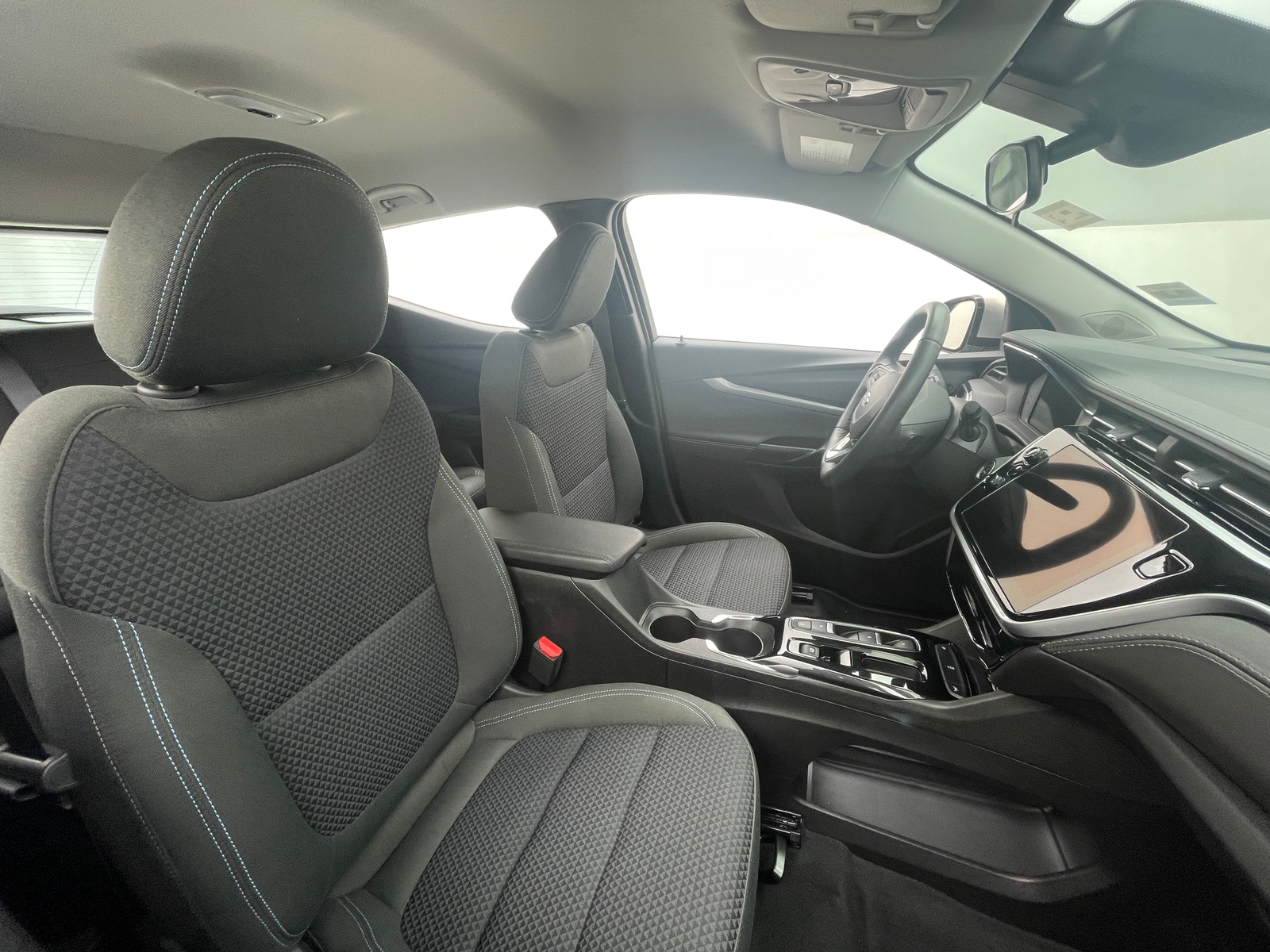 Thumbnail: 2023 Chevrolet Bolt EUV - 2