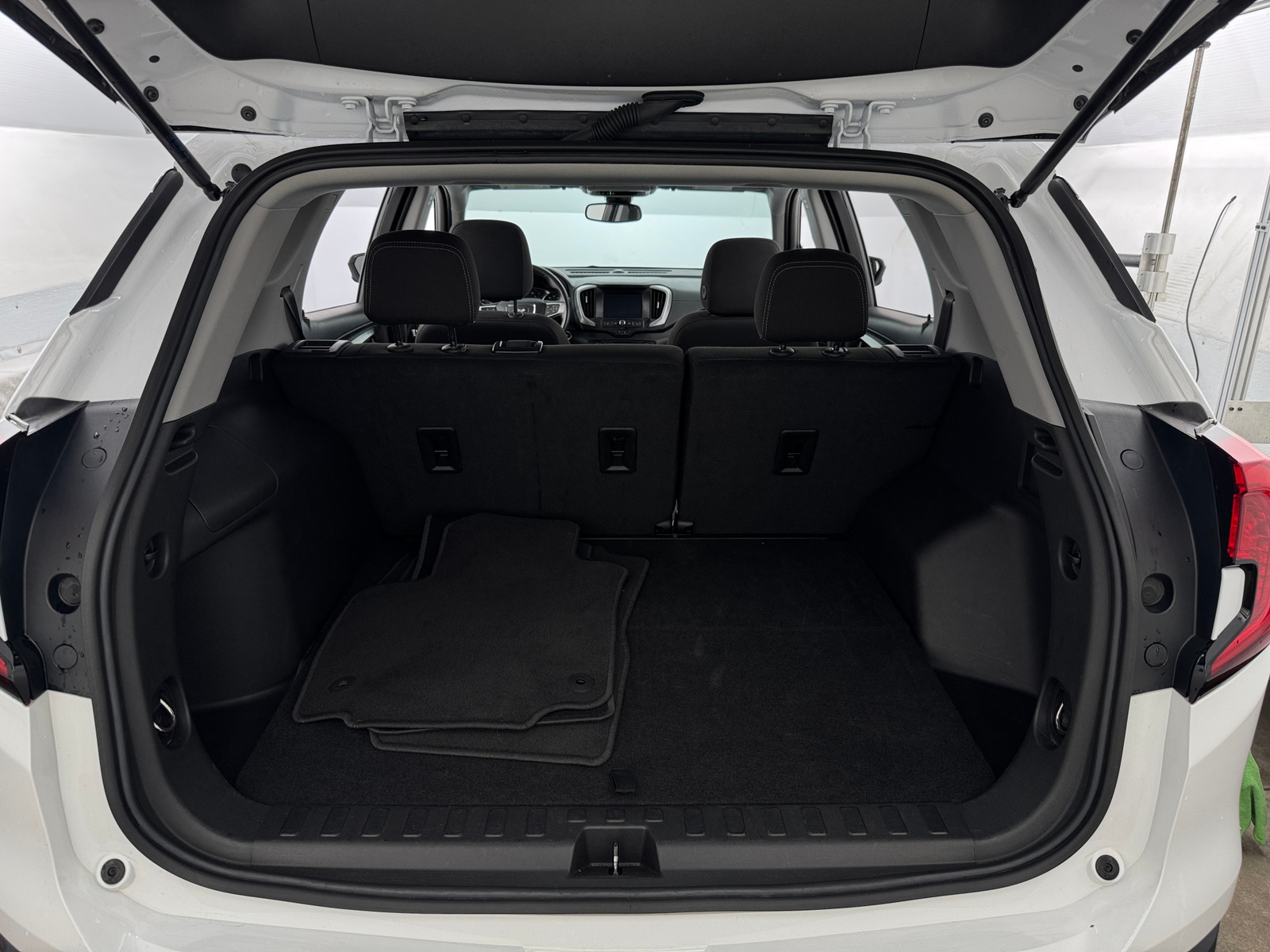 Thumbnail: 2024 GMC Terrain - 7