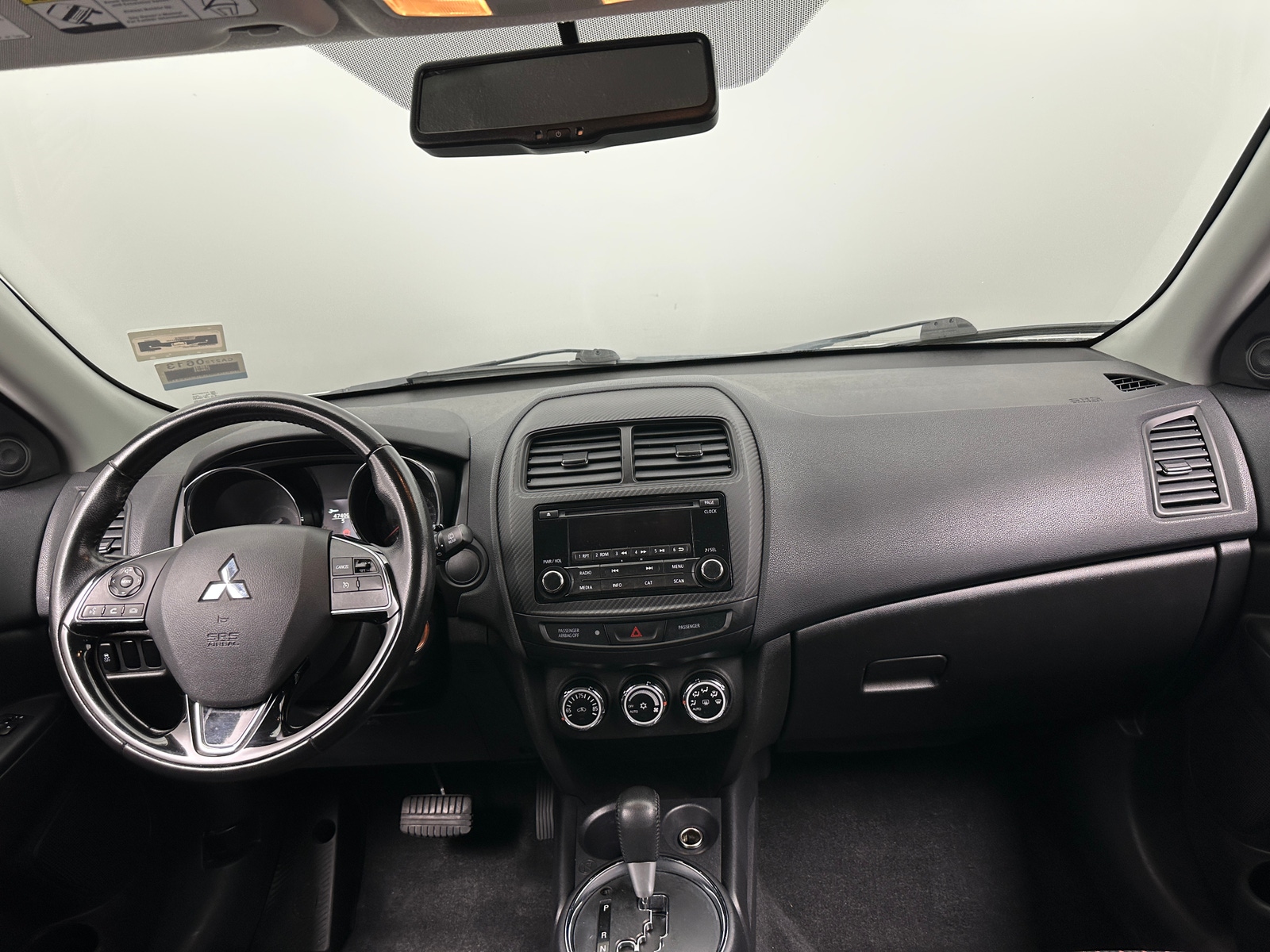 Thumbnail: 2017 Mitsubishi Outlander Sport - 3