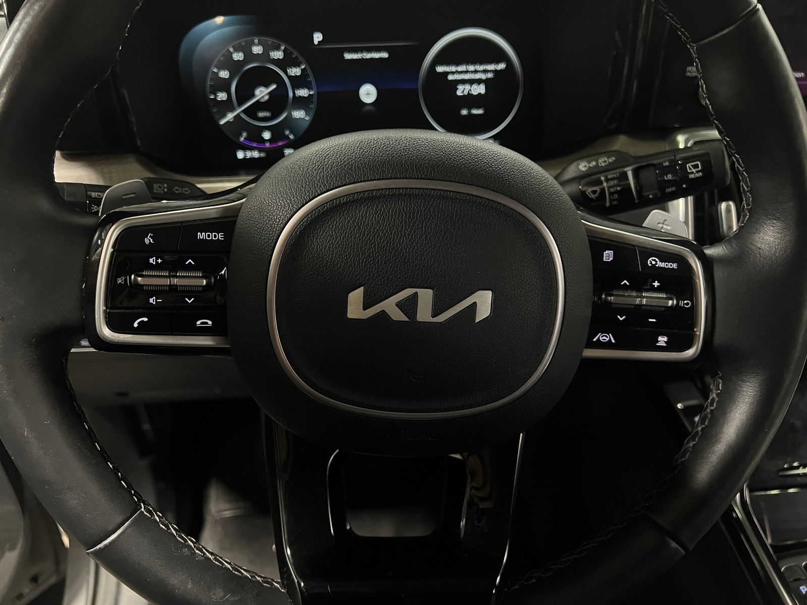 Thumbnail: 2022 Kia Sorento - 4