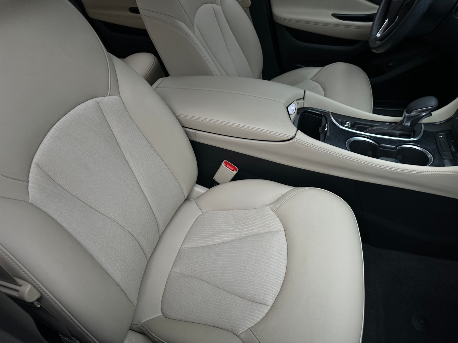 Thumbnail: 2017 Buick Envision - 2