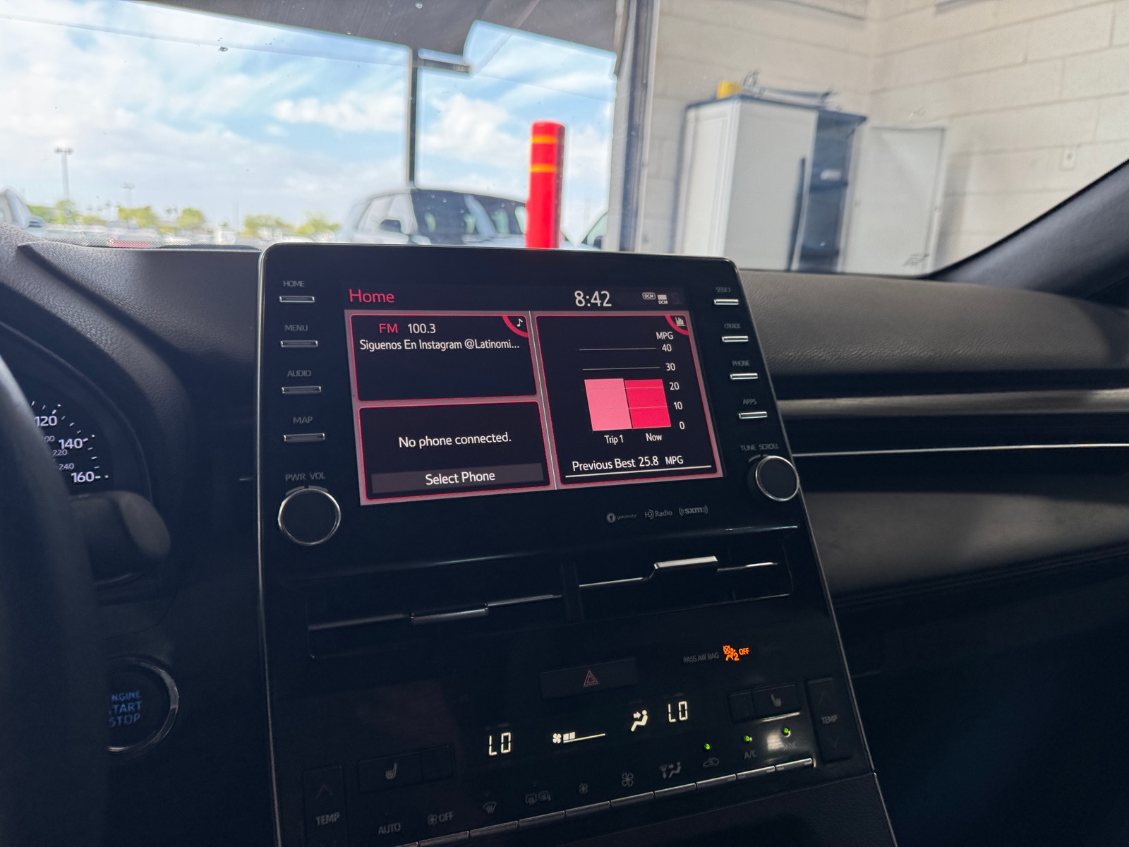 Thumbnail: 2021 Toyota Avalon - 3