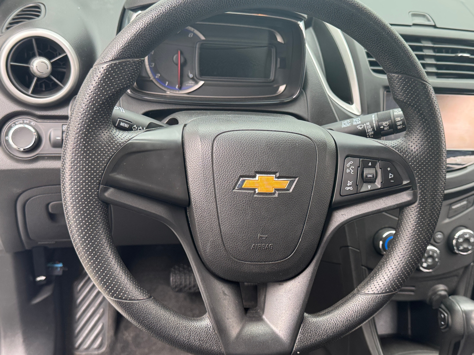 Thumbnail: 2016 Chevrolet Trax - 5