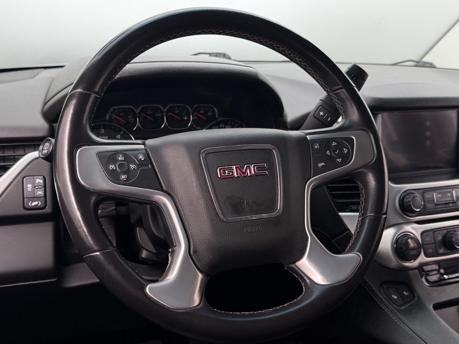 Thumbnail: 2020 GMC Yukon - 4