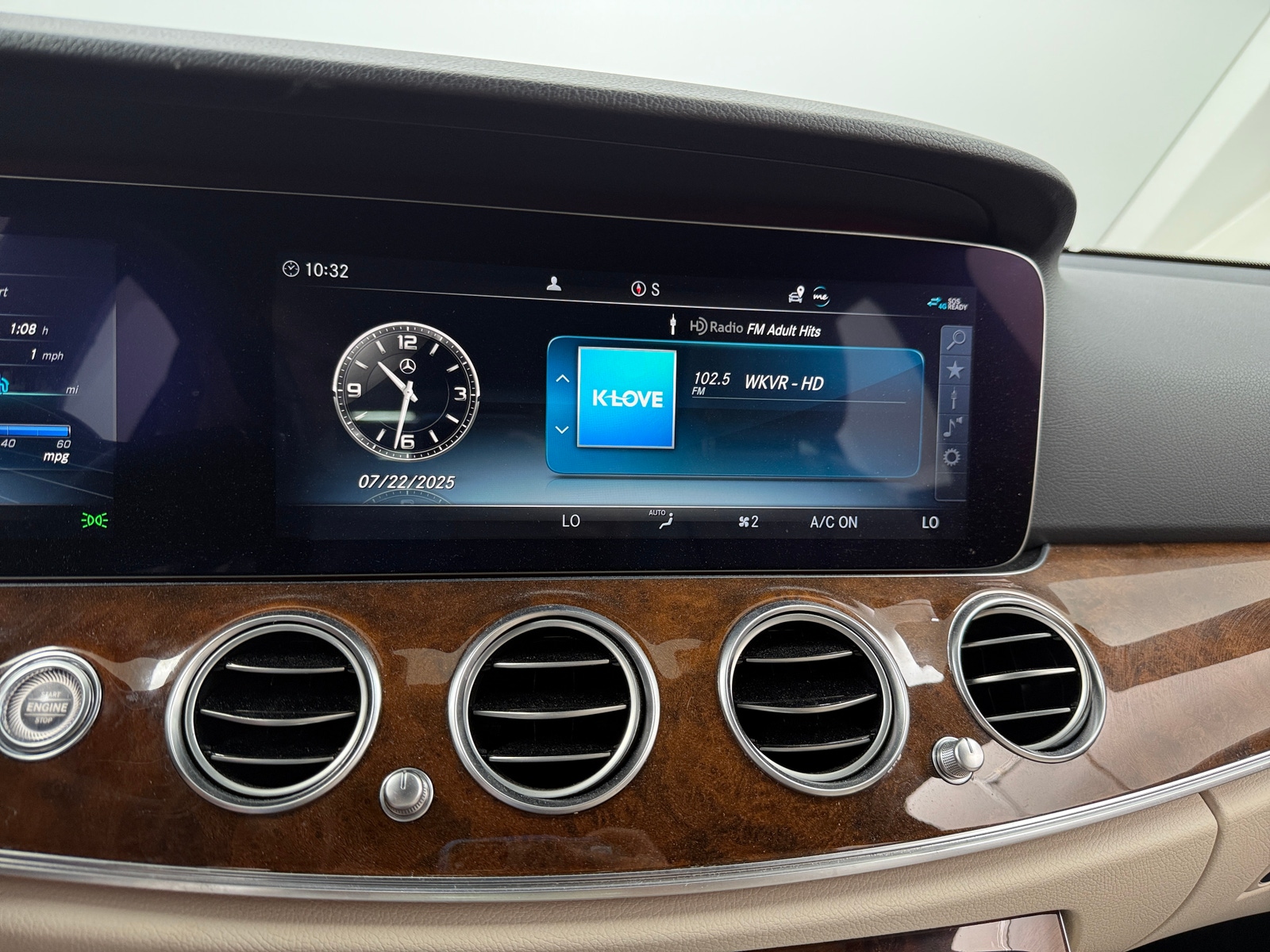 Thumbnail: 2020 Mercedes-Benz E-Class - 3