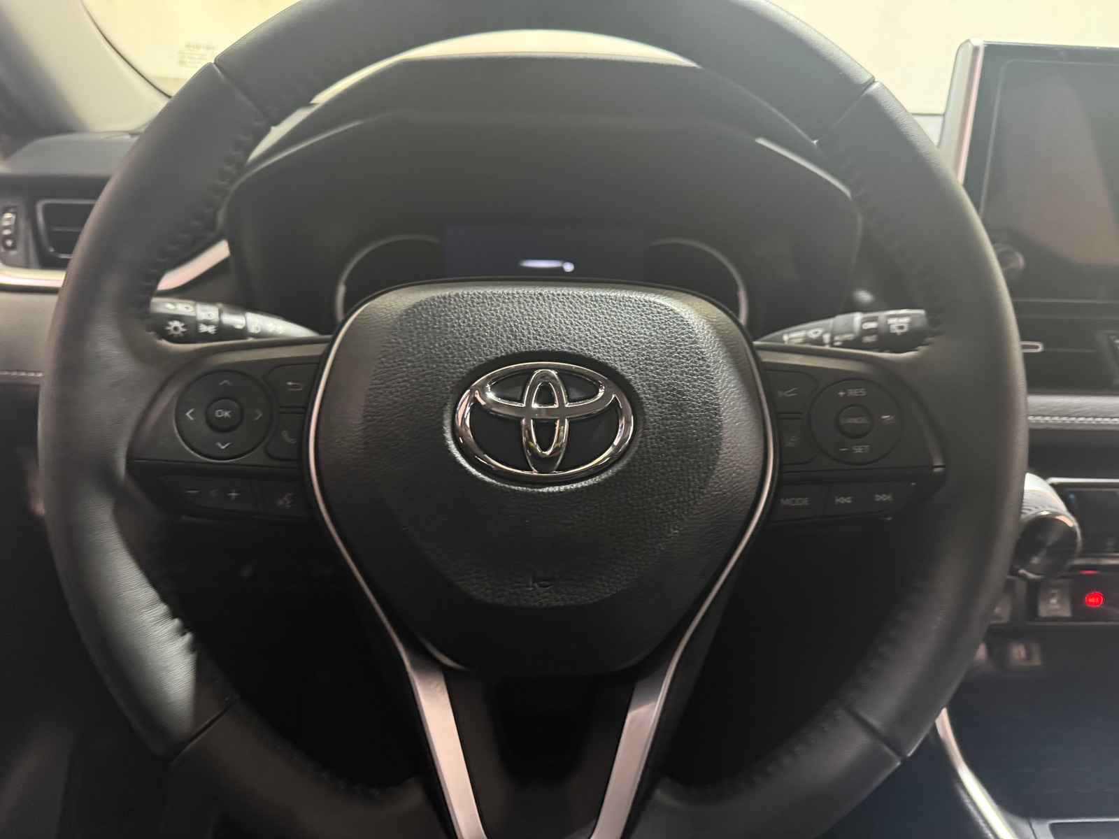 Thumbnail: 2023 Toyota RAV4 - 4