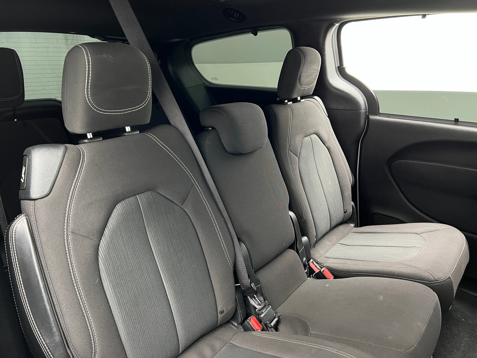 Thumbnail: 2020 Chrysler Pacifica - 6