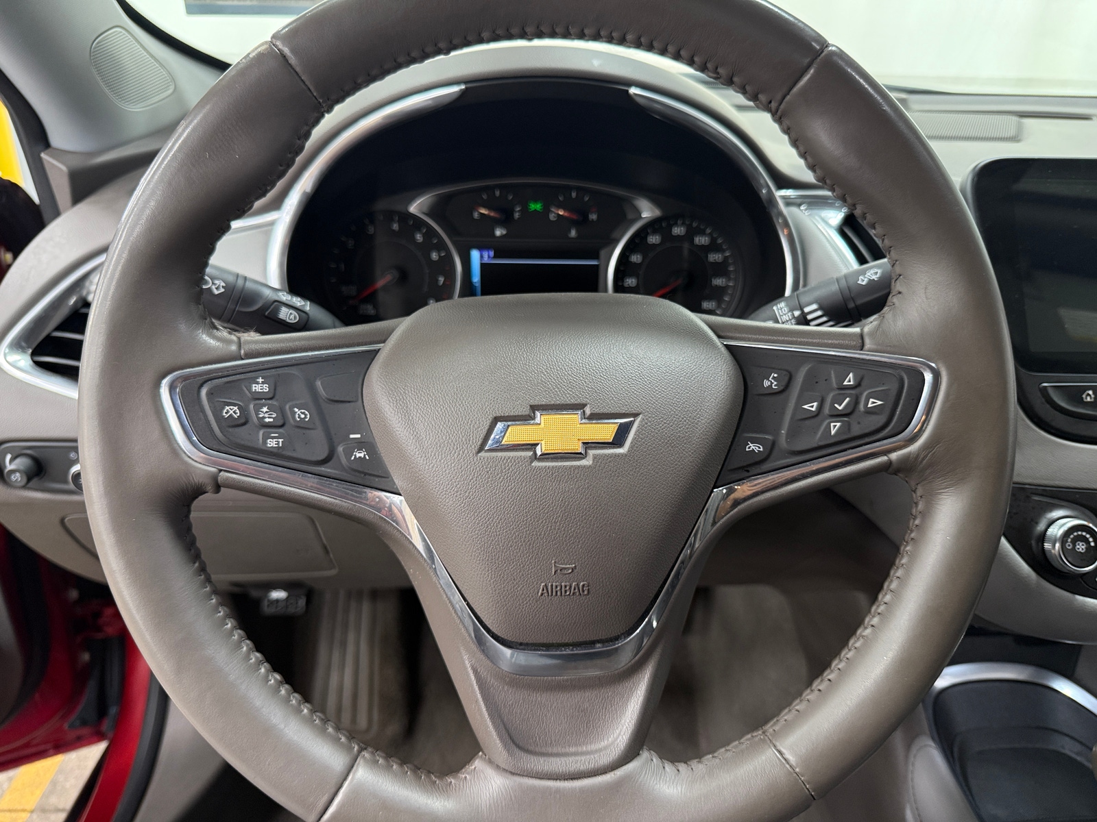 Thumbnail: 2016 Chevrolet Malibu - 4