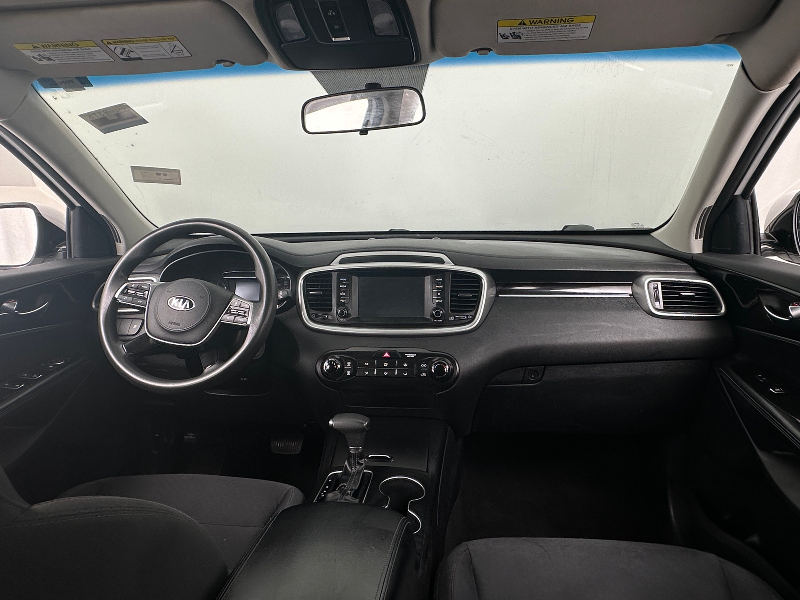 Thumbnail: 2019 Kia Sorento - 3