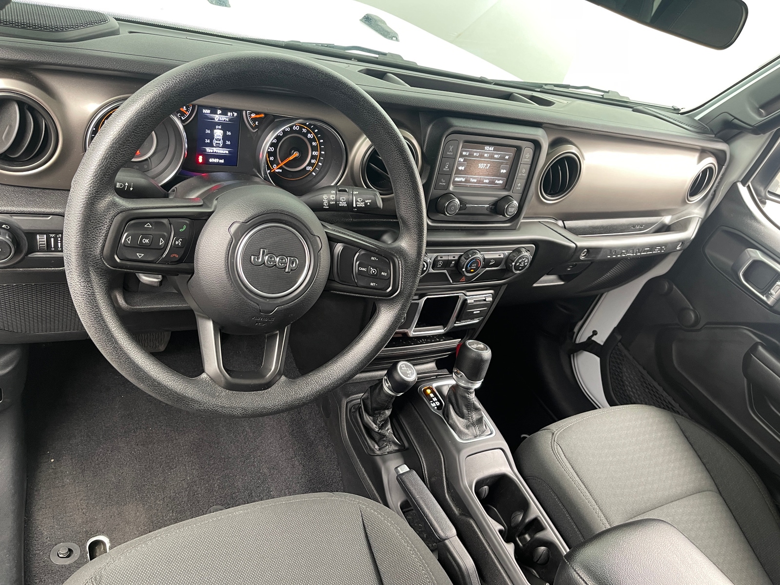 Thumbnail: 2021 Jeep Wrangler - 3