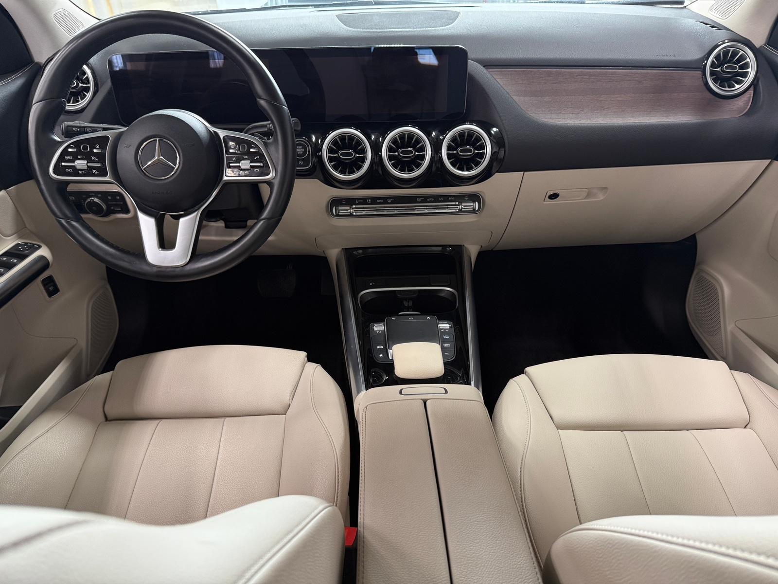 Thumbnail: 2023 Mercedes-Benz GLA - 2
