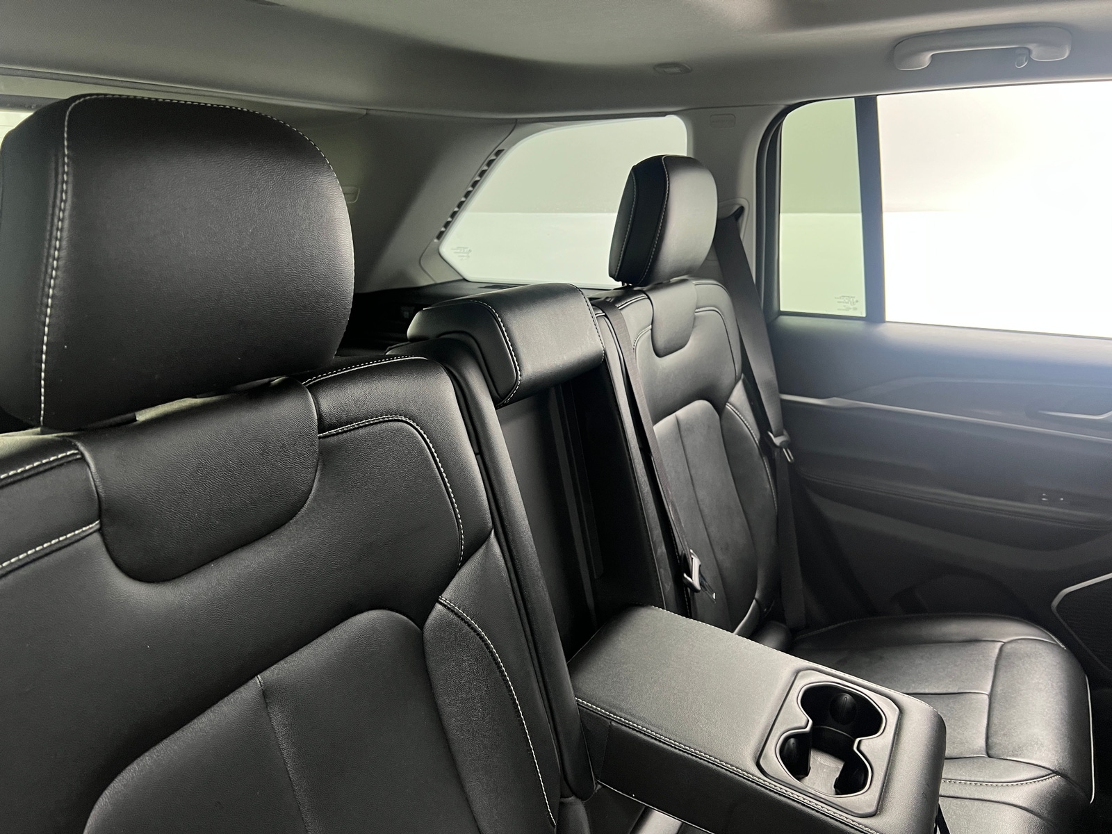 Thumbnail: 2023 Jeep Grand Cherokee - 6