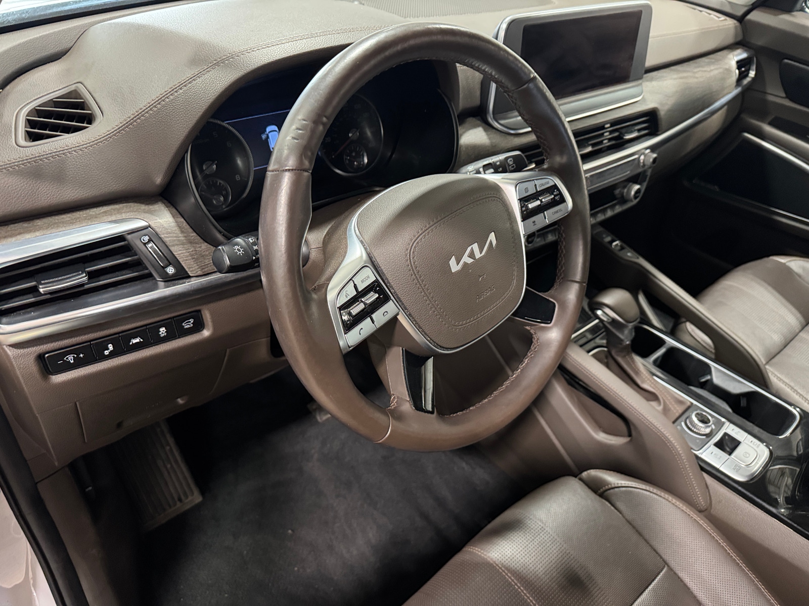 Thumbnail: 2022 Kia Telluride - 2