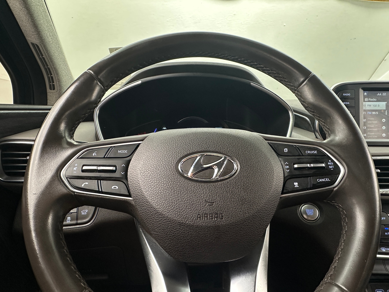 Thumbnail: 2019 Hyundai Santa Fe - 4
