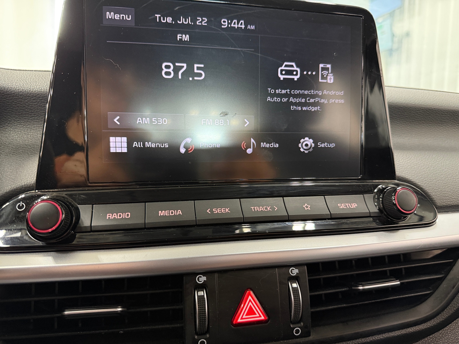Thumbnail: 2023 Kia Forte - 4