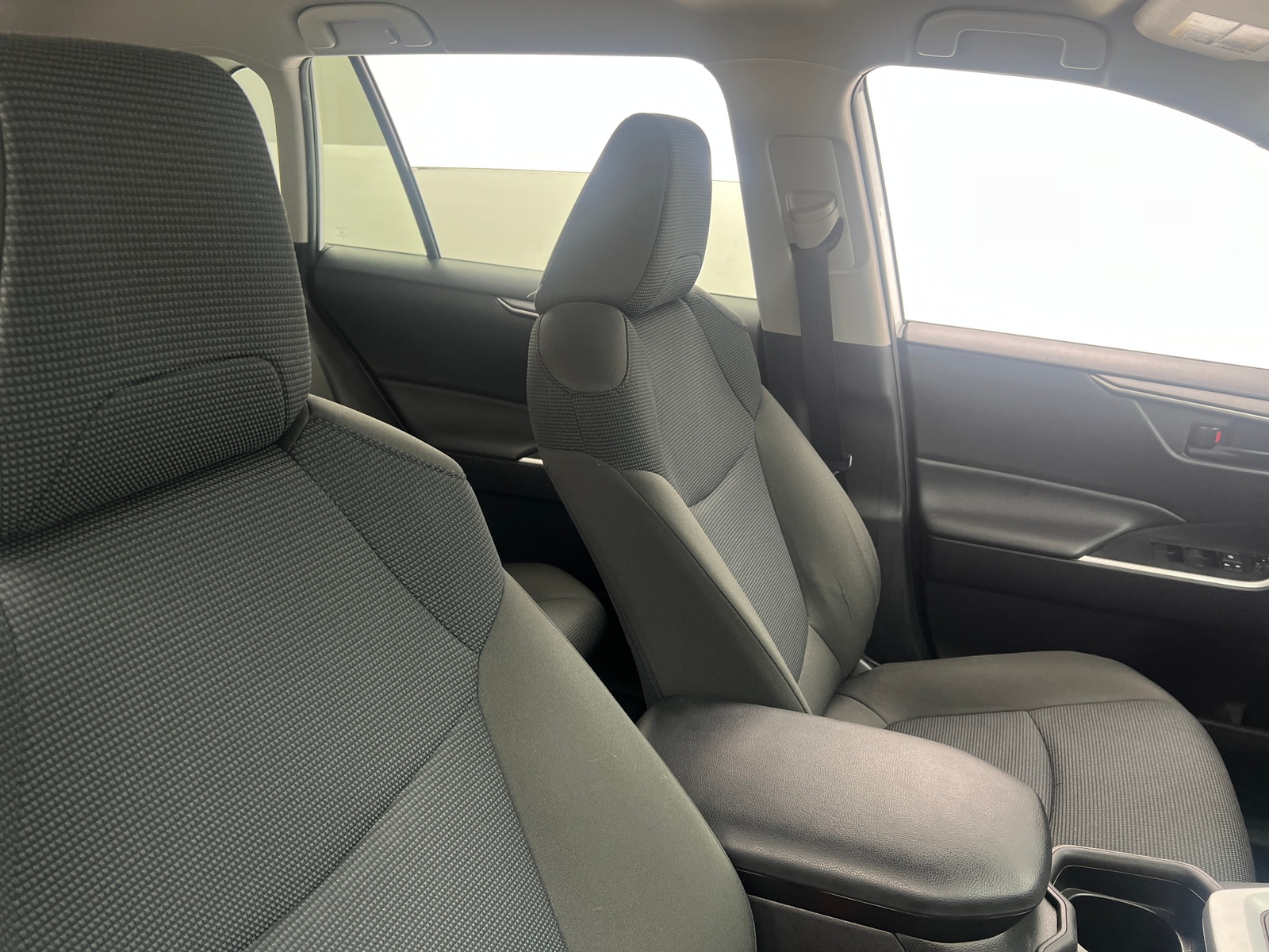 Thumbnail: 2021 Toyota RAV4 - 2