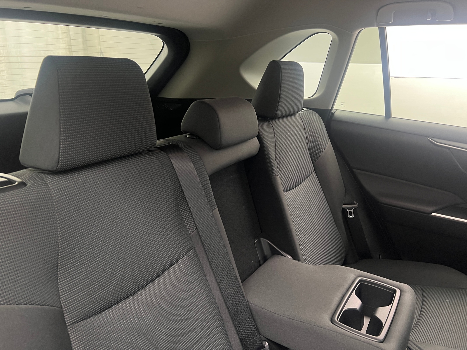 Thumbnail: 2021 Toyota RAV4 - 6