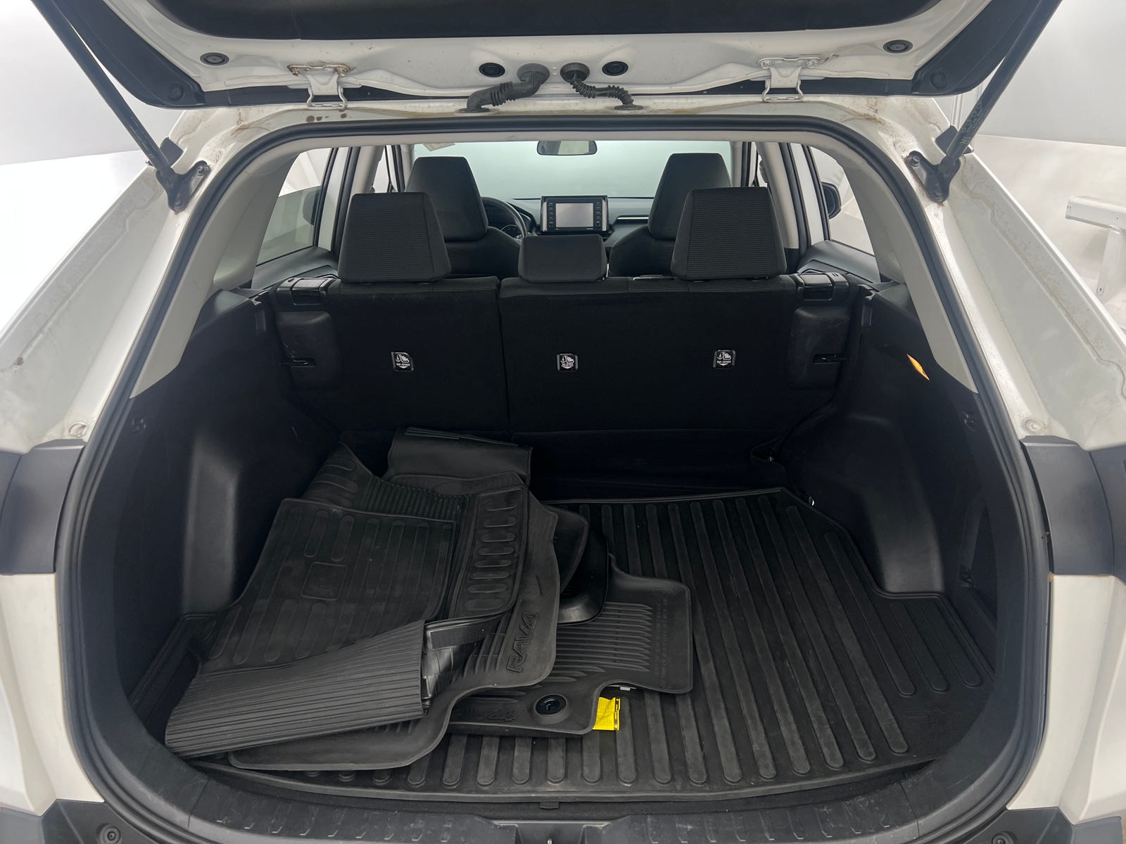 Thumbnail: 2021 Toyota RAV4 - 7