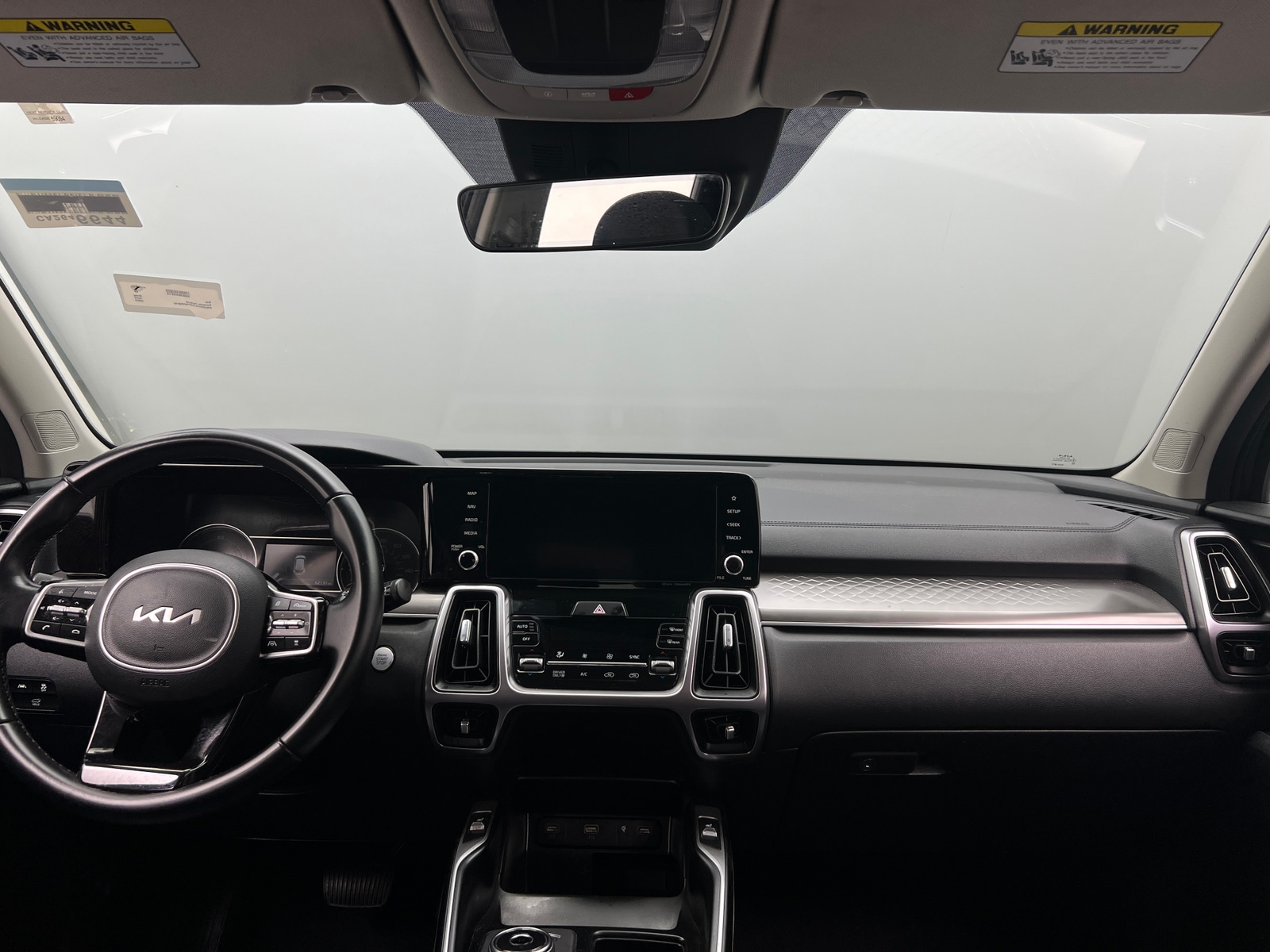 Thumbnail: 2023 Kia Sorento - 2