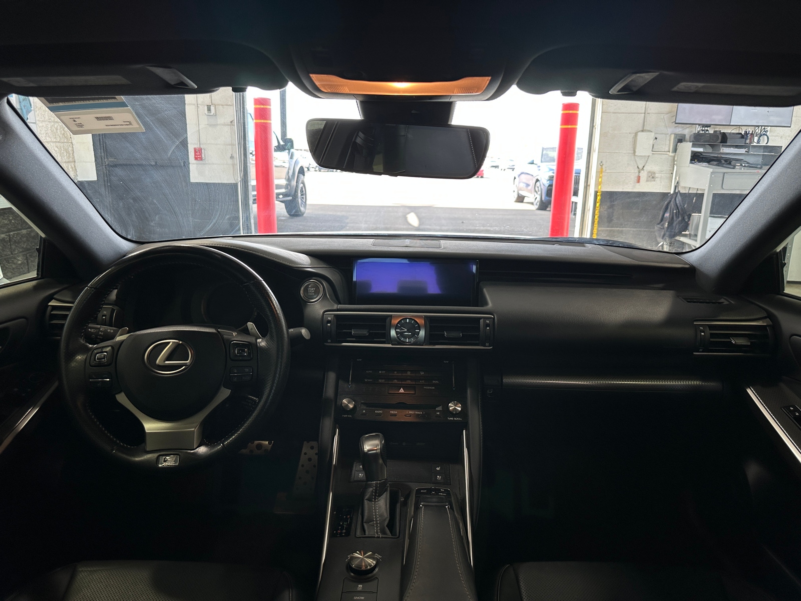 Thumbnail: 2017 Lexus IS - 2