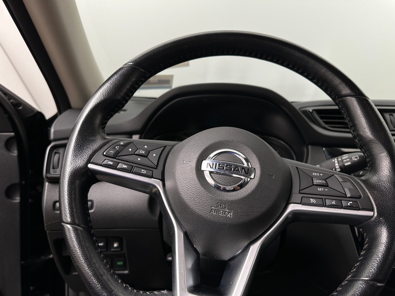 Thumbnail: 2020 Nissan Rogue - 5