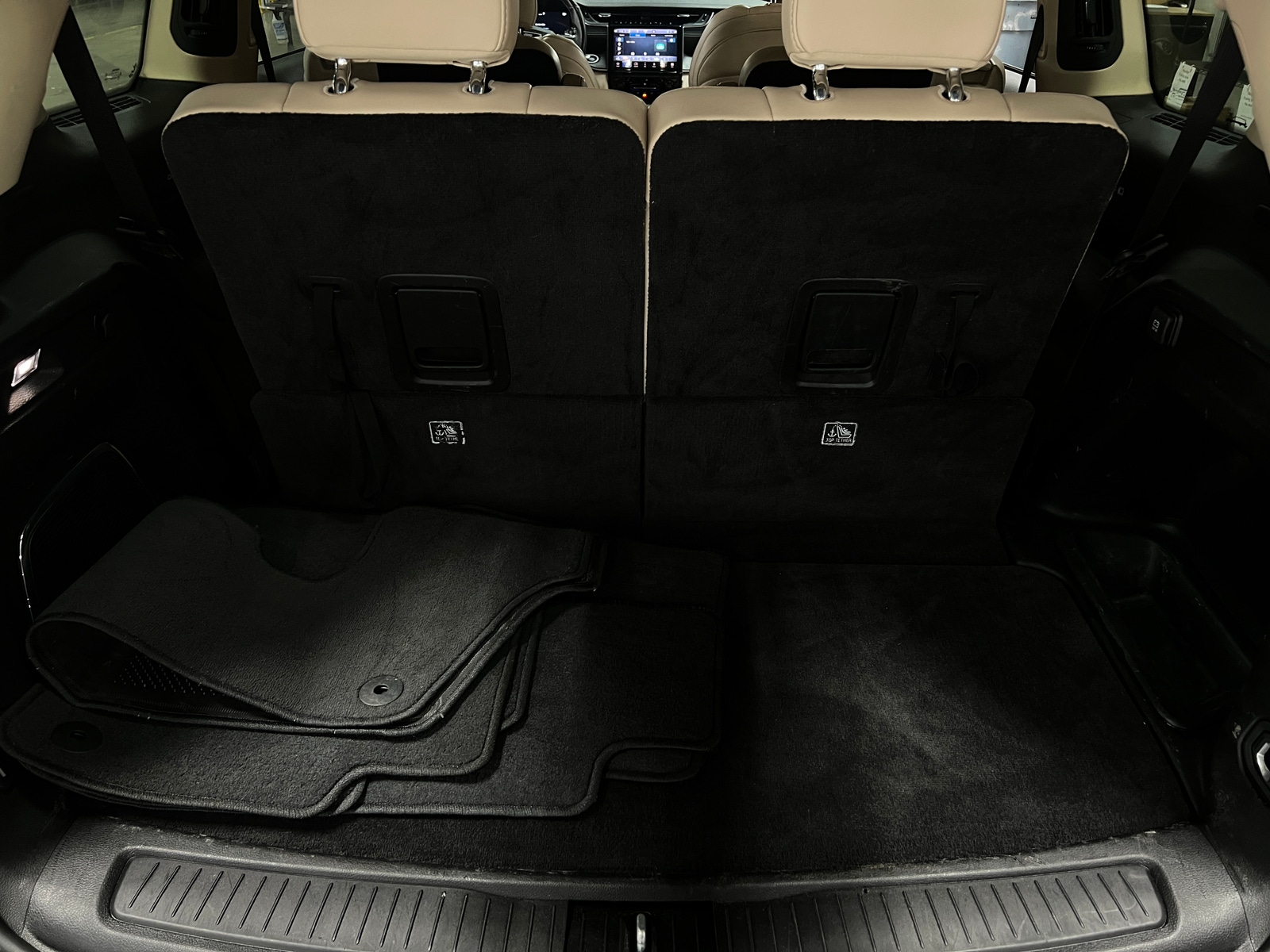 Thumbnail: 2021 Jeep Grand Cherokee L - 6